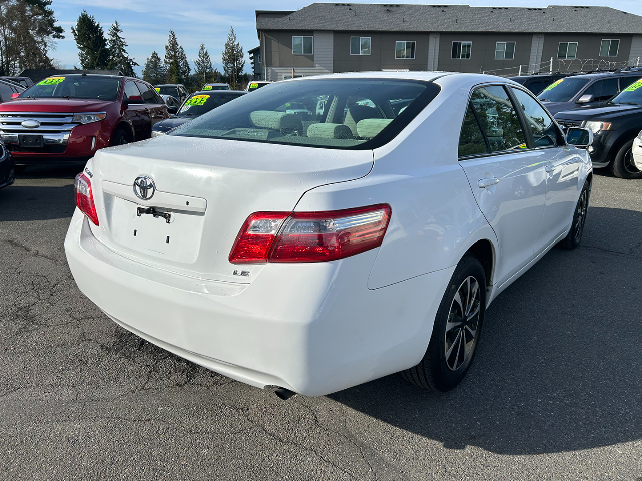 Toyota Camry 4dr Sdn LE Auto 2009