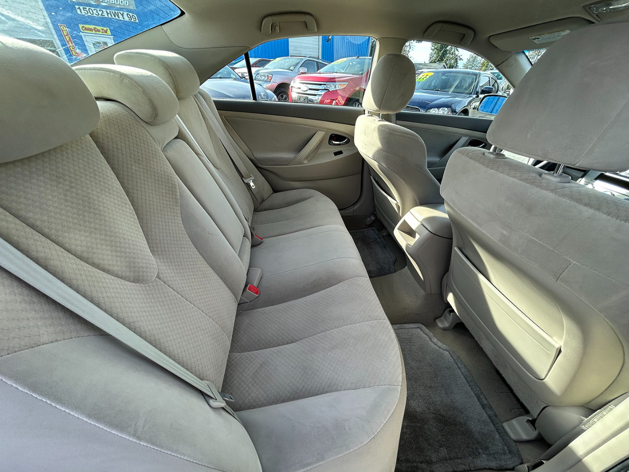 Toyota Camry 4dr Sdn LE Auto 2009