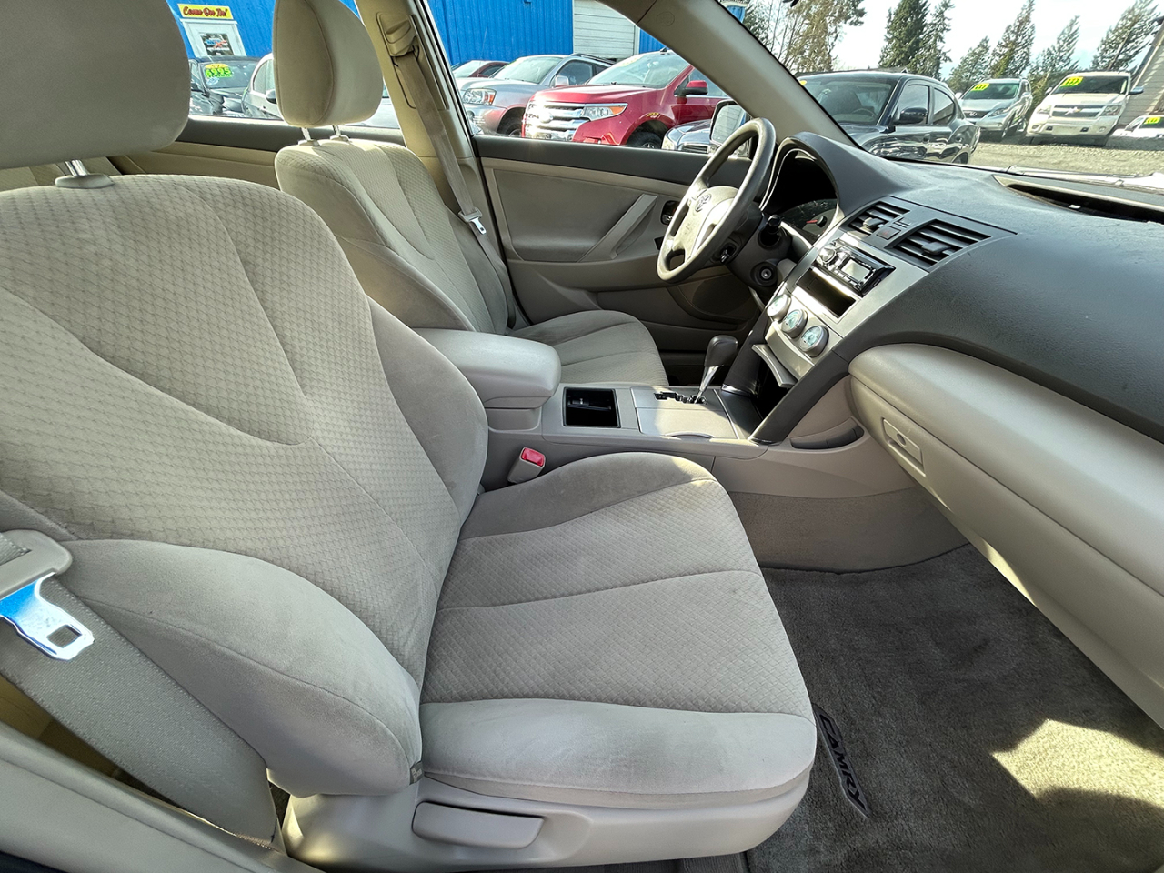 Toyota Camry 4dr Sdn LE Auto 2009