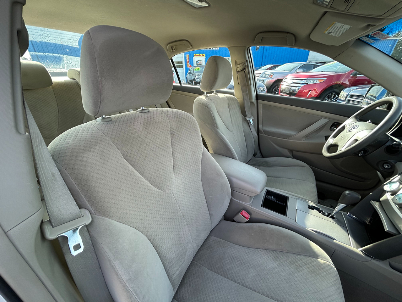 Toyota Camry 4dr Sdn LE Auto 2009