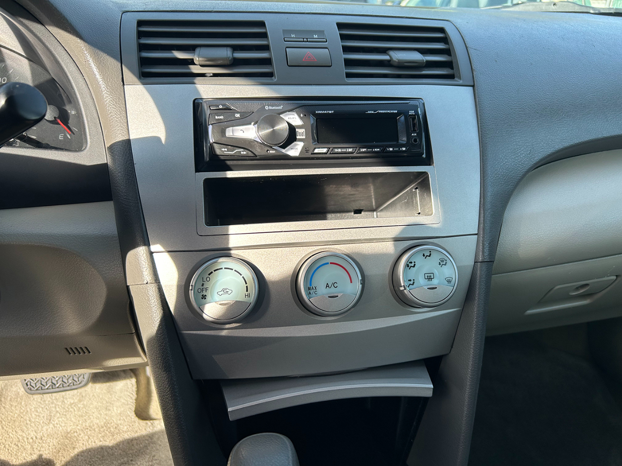 Toyota Camry 4dr Sdn LE Auto 2009