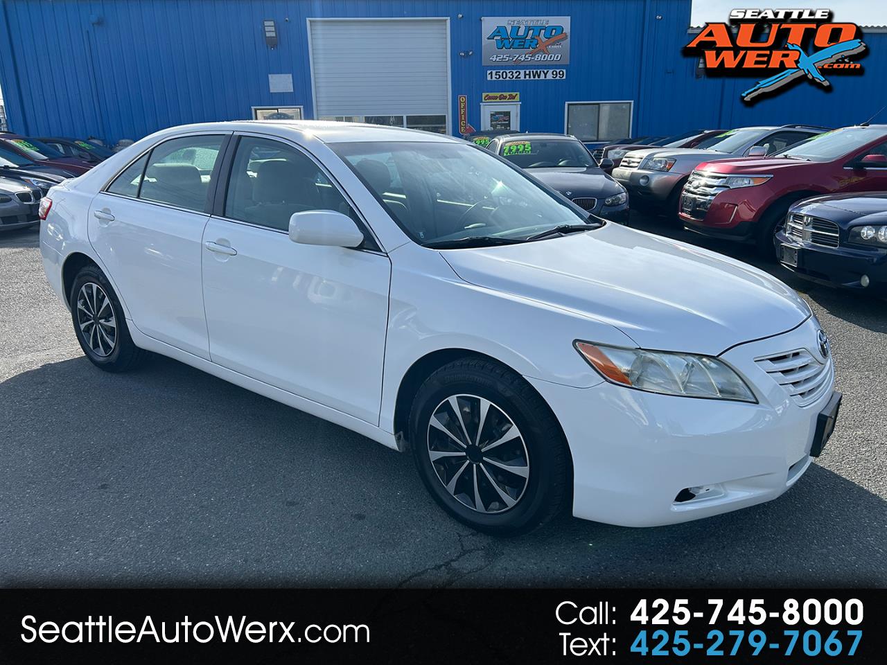 Toyota Camry 4dr Sdn LE Auto 2009