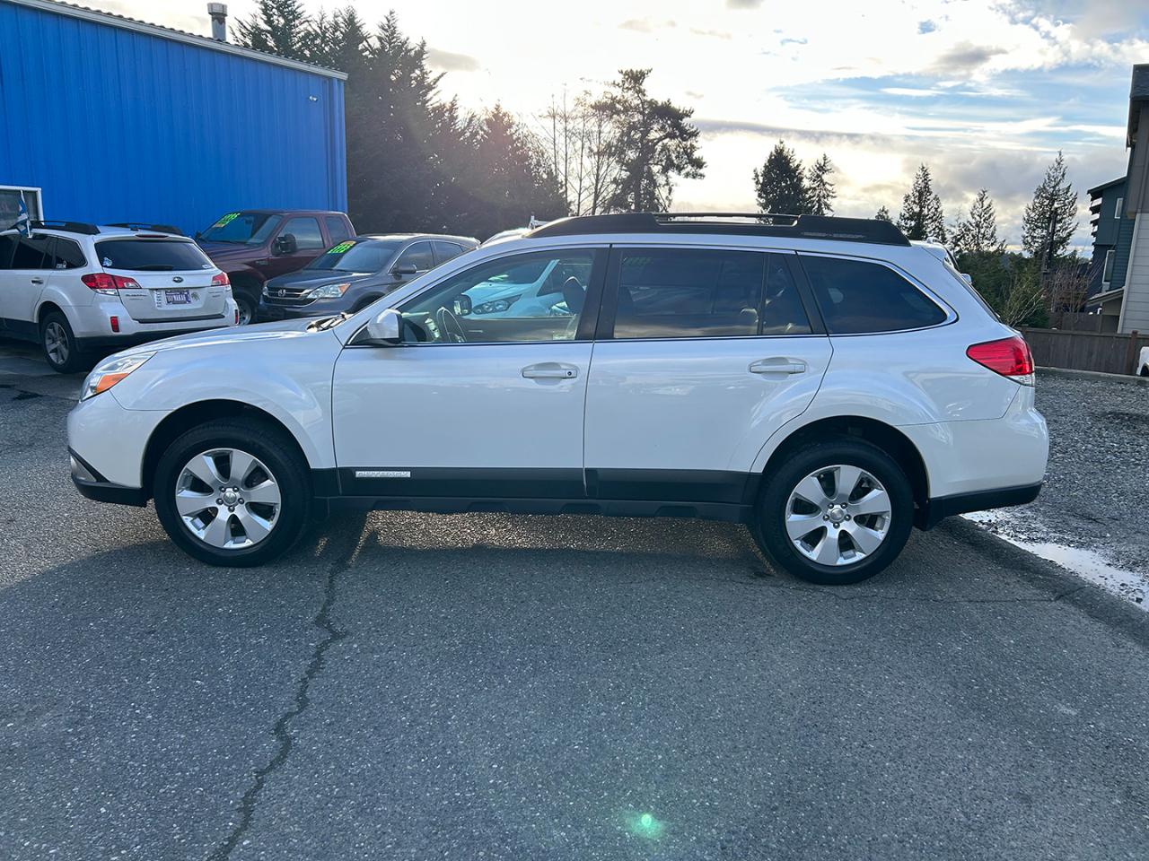 Subaru Outback 4dr Wgn H4 Auto 2.5i Ltd Pwr Moon 2010