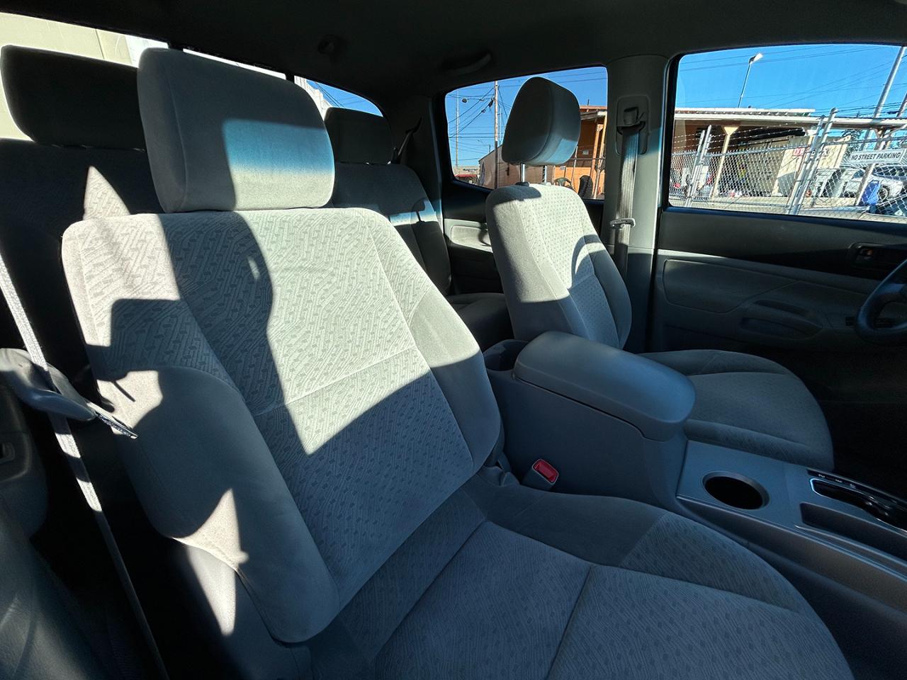 Toyota Tacoma 4WD Dbl LB V6 AT (Natl) 2008