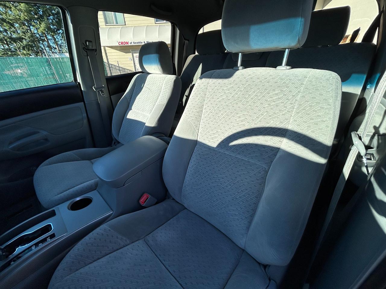 Toyota Tacoma 4WD Dbl LB V6 AT (Natl) 2008