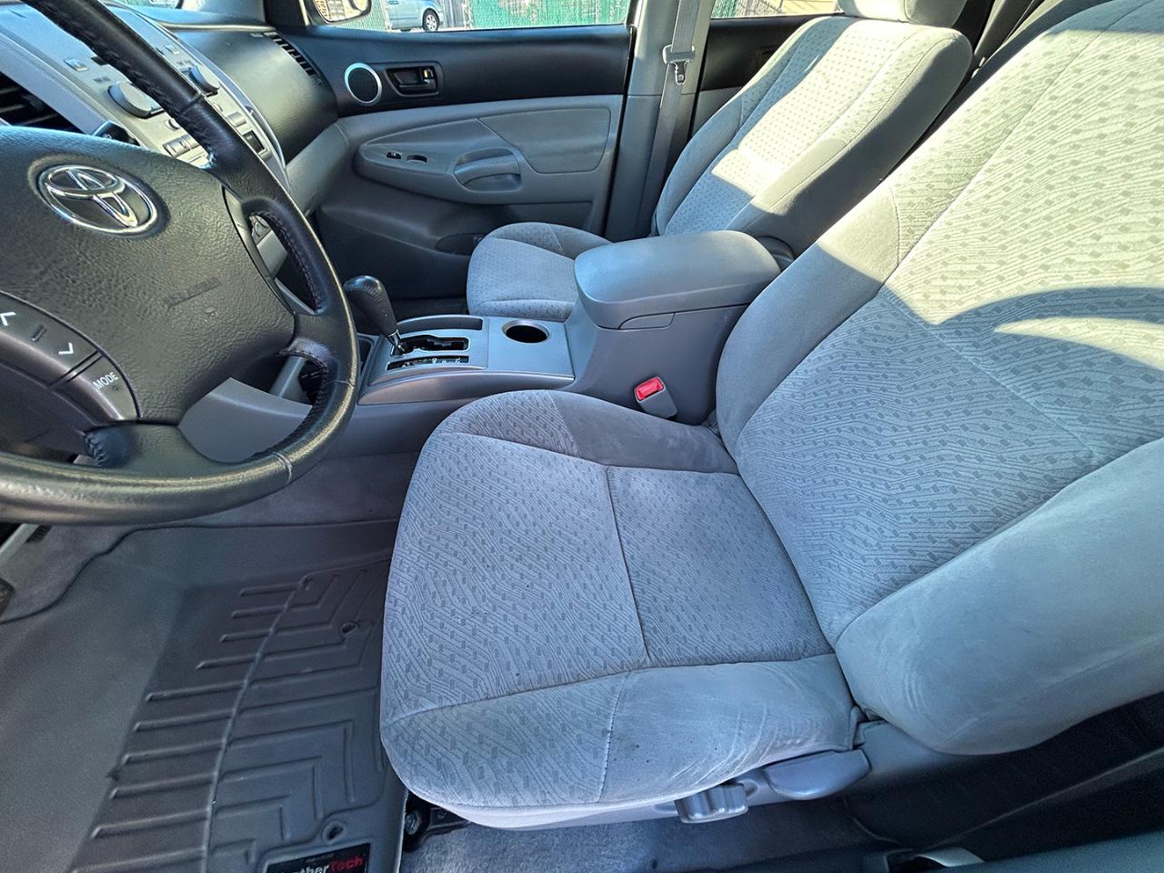 Toyota Tacoma 4WD Dbl LB V6 AT (Natl) 2008