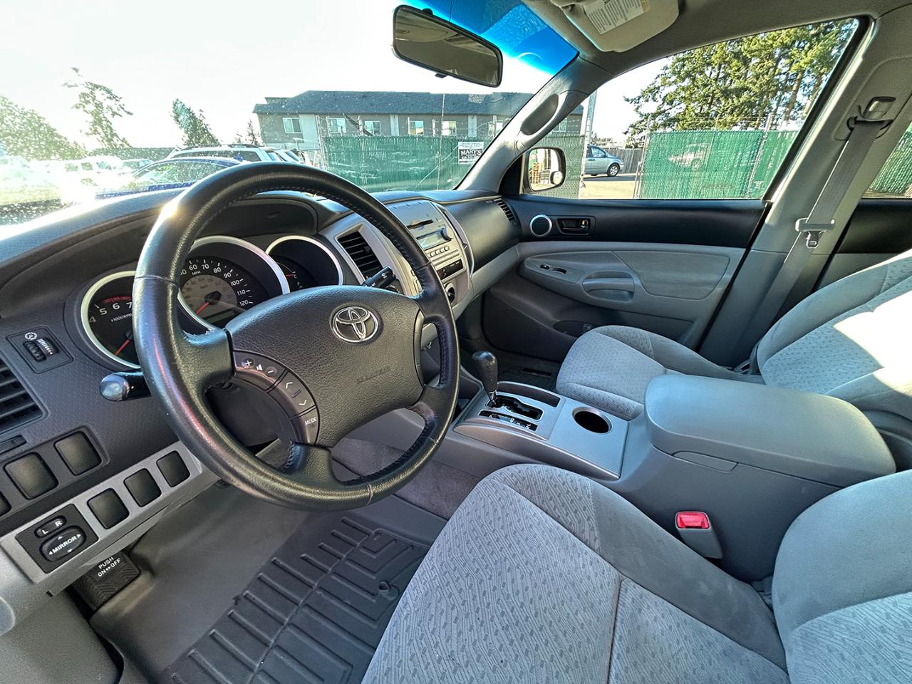 Toyota Tacoma 4WD Dbl LB V6 AT (Natl) 2008