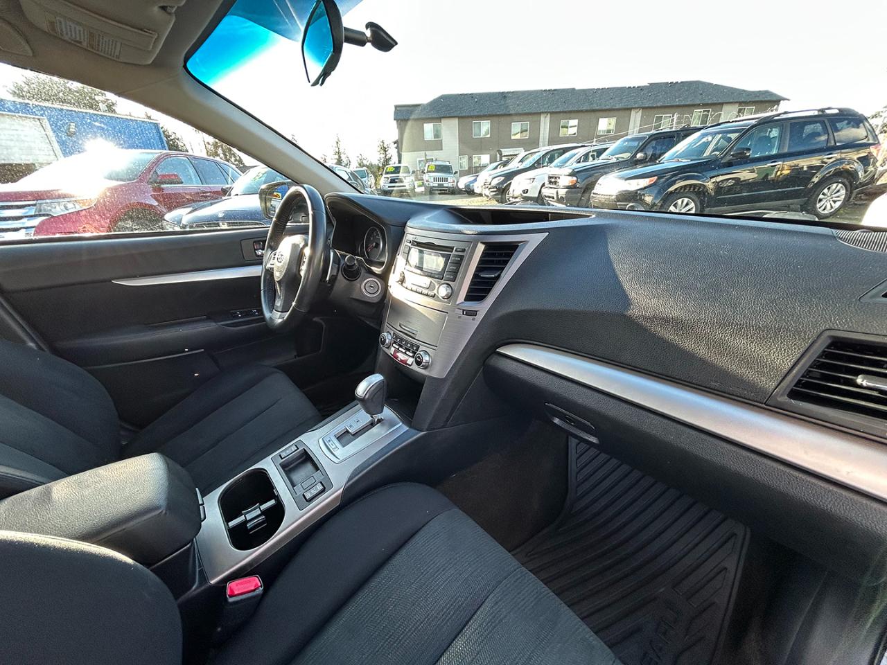 Subaru Legacy 4dr Sdn H4 Auto 2.5i Premium 2013