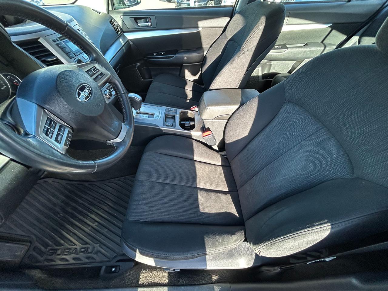 Subaru Legacy 4dr Sdn H4 Auto 2.5i Premium 2013