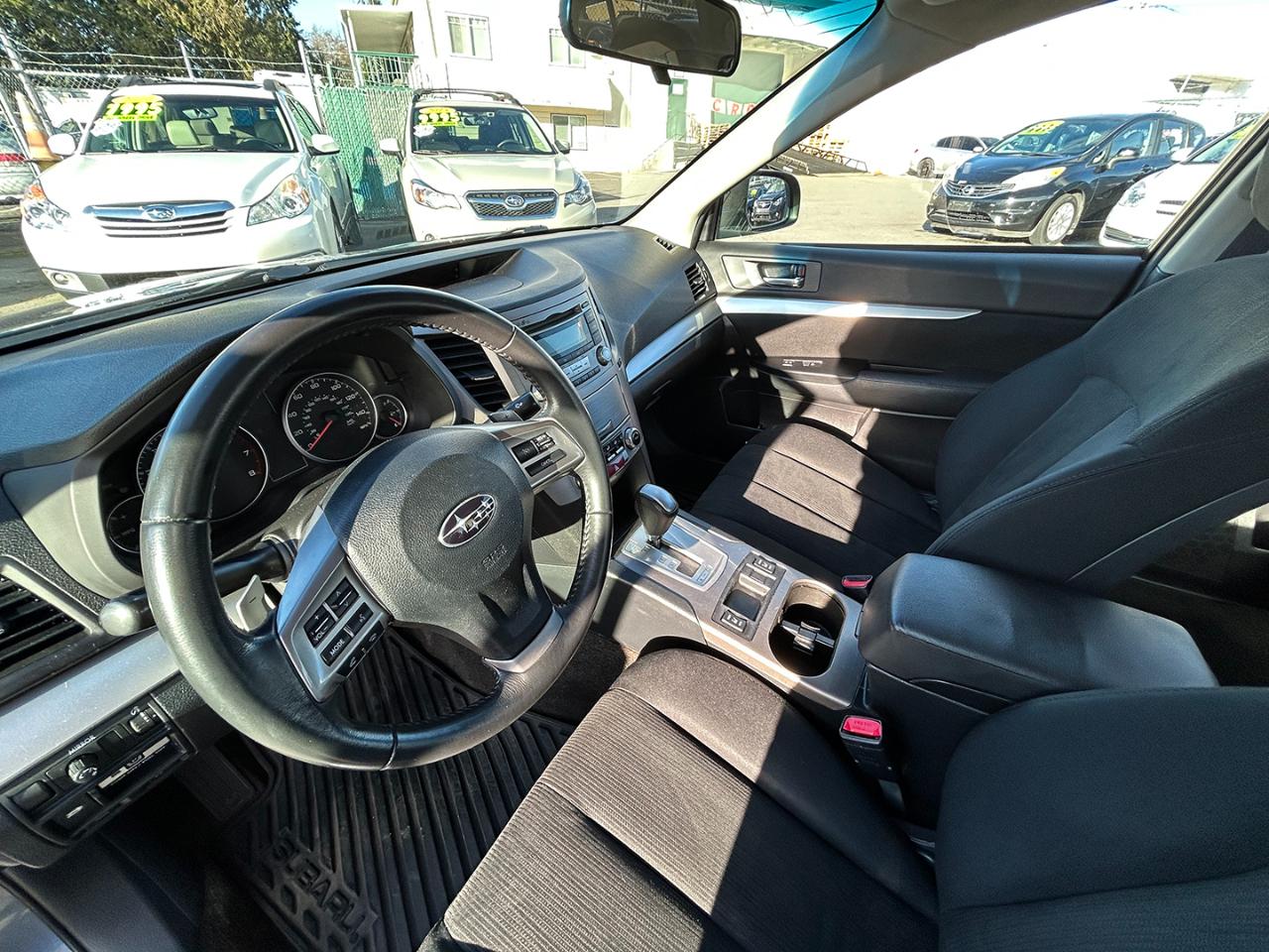 Subaru Legacy 4dr Sdn H4 Auto 2.5i Premium 2013