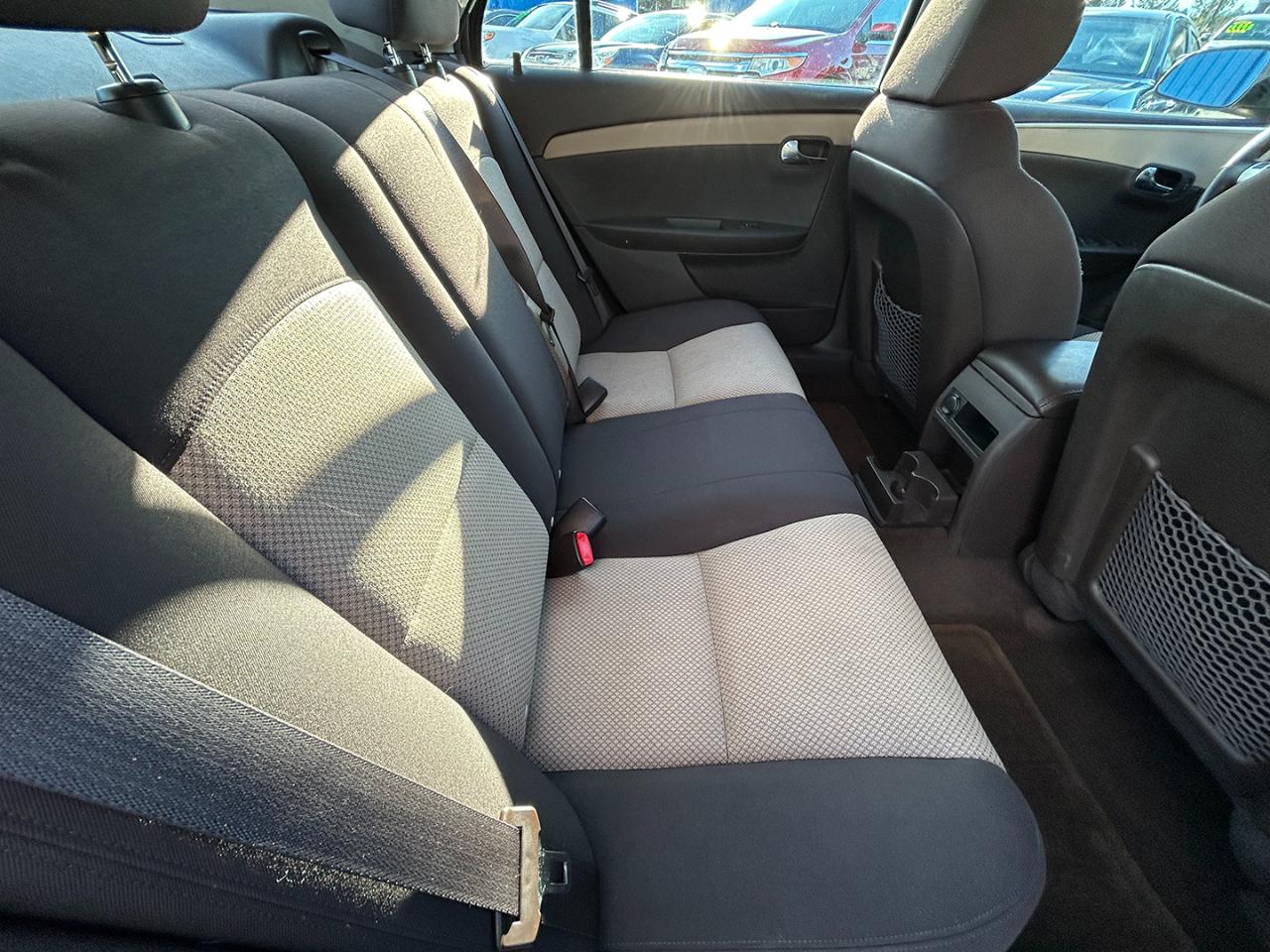 Chevrolet Malibu 4dr Sdn LS w/1FL 2010