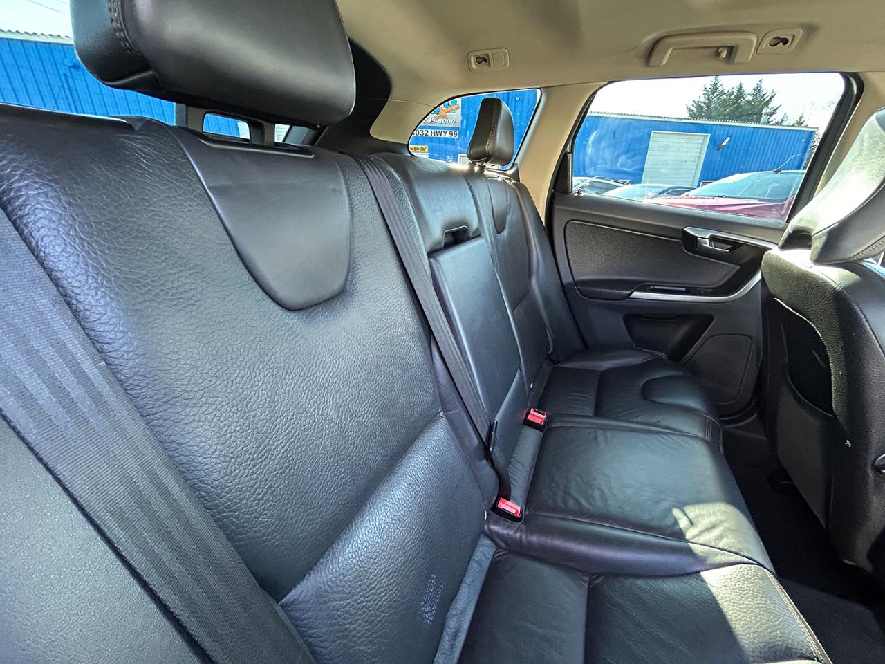 Volvo XC60 AWD 4dr 3.0L 2012