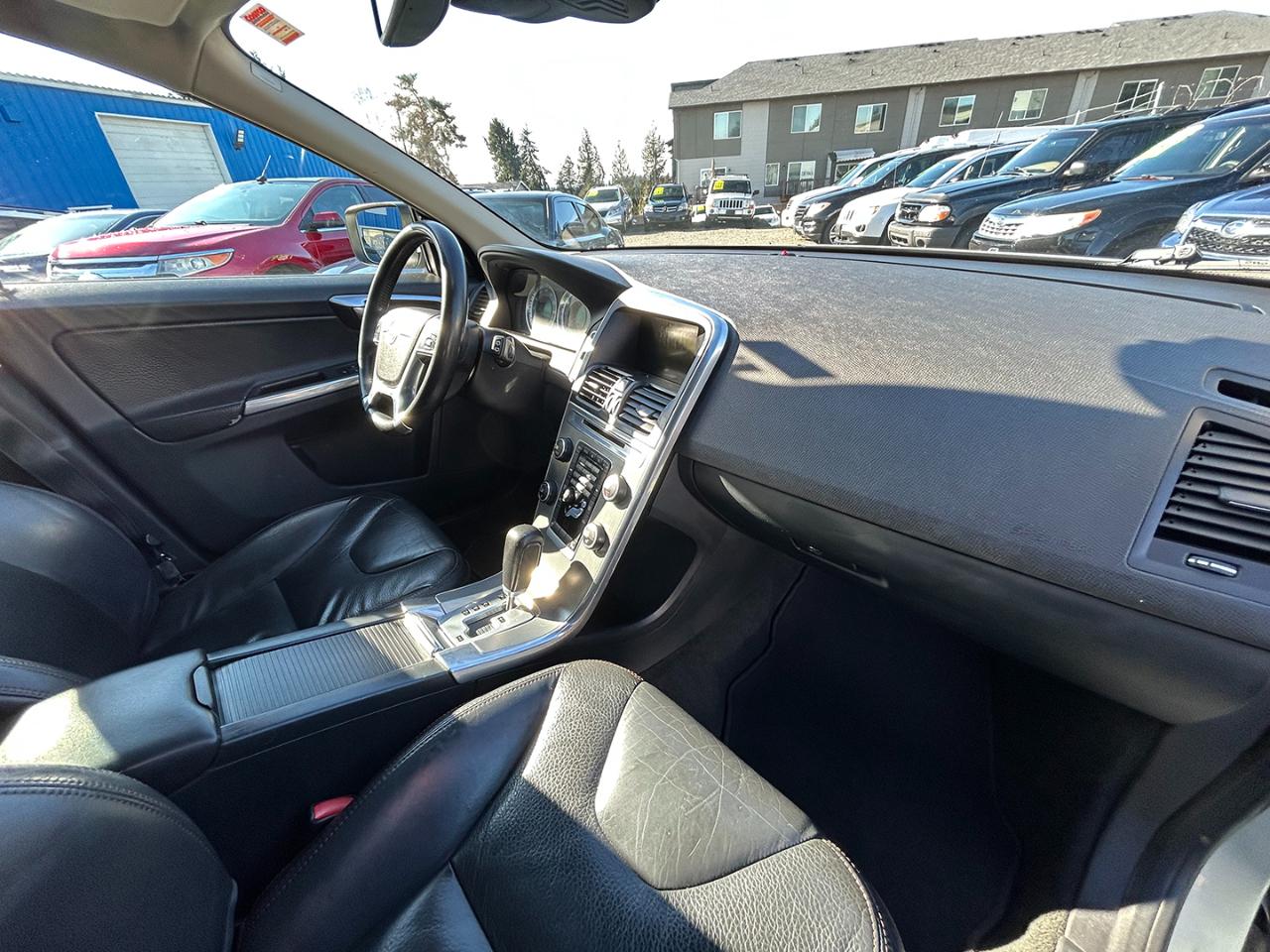 Volvo XC60 AWD 4dr 3.0L 2012