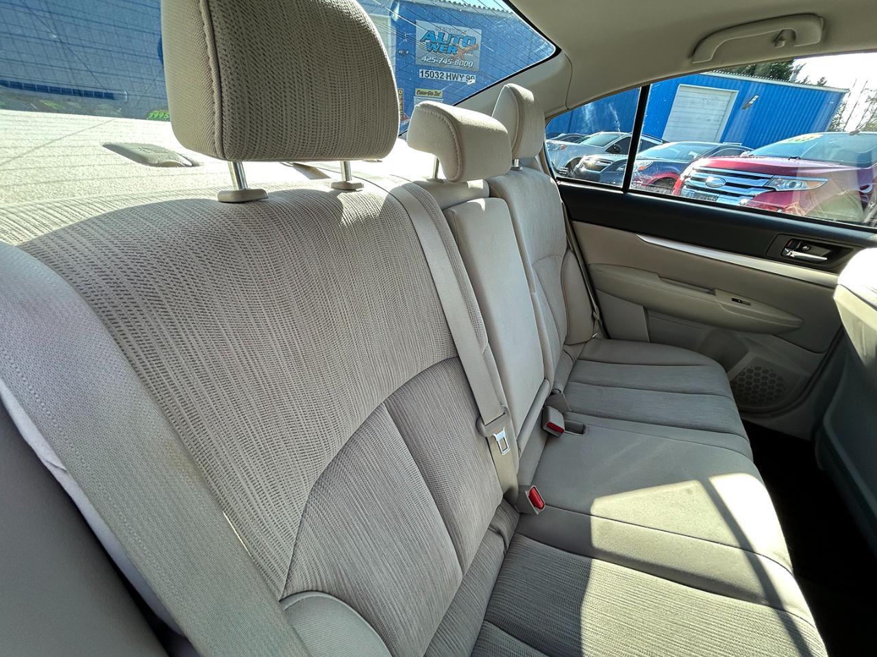 Subaru Legacy 4dr Sdn H4 Auto 2.5i 2013