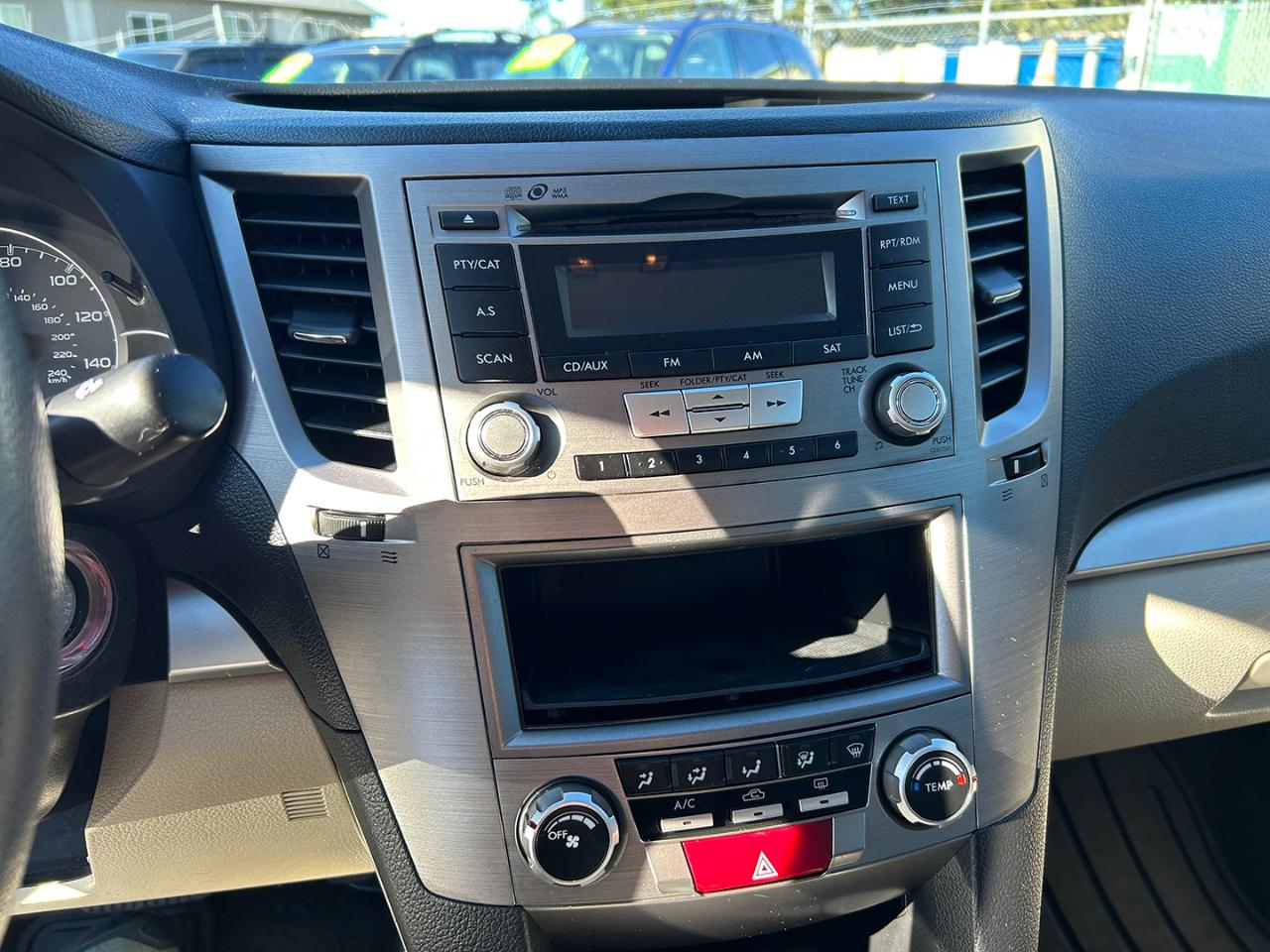 Subaru Legacy 4dr Sdn H4 Auto 2.5i 2013