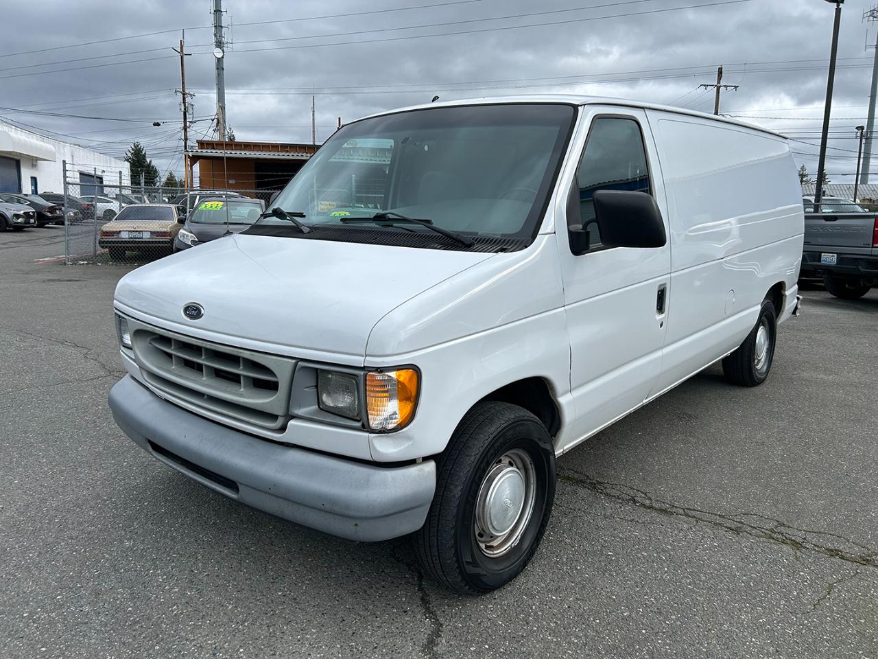 Ford Econoline Cargo Van E-150 1999