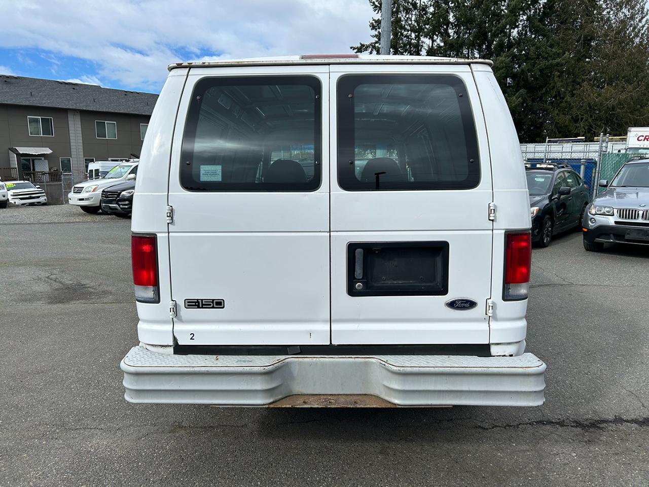 Ford Econoline Cargo Van E-150 1999