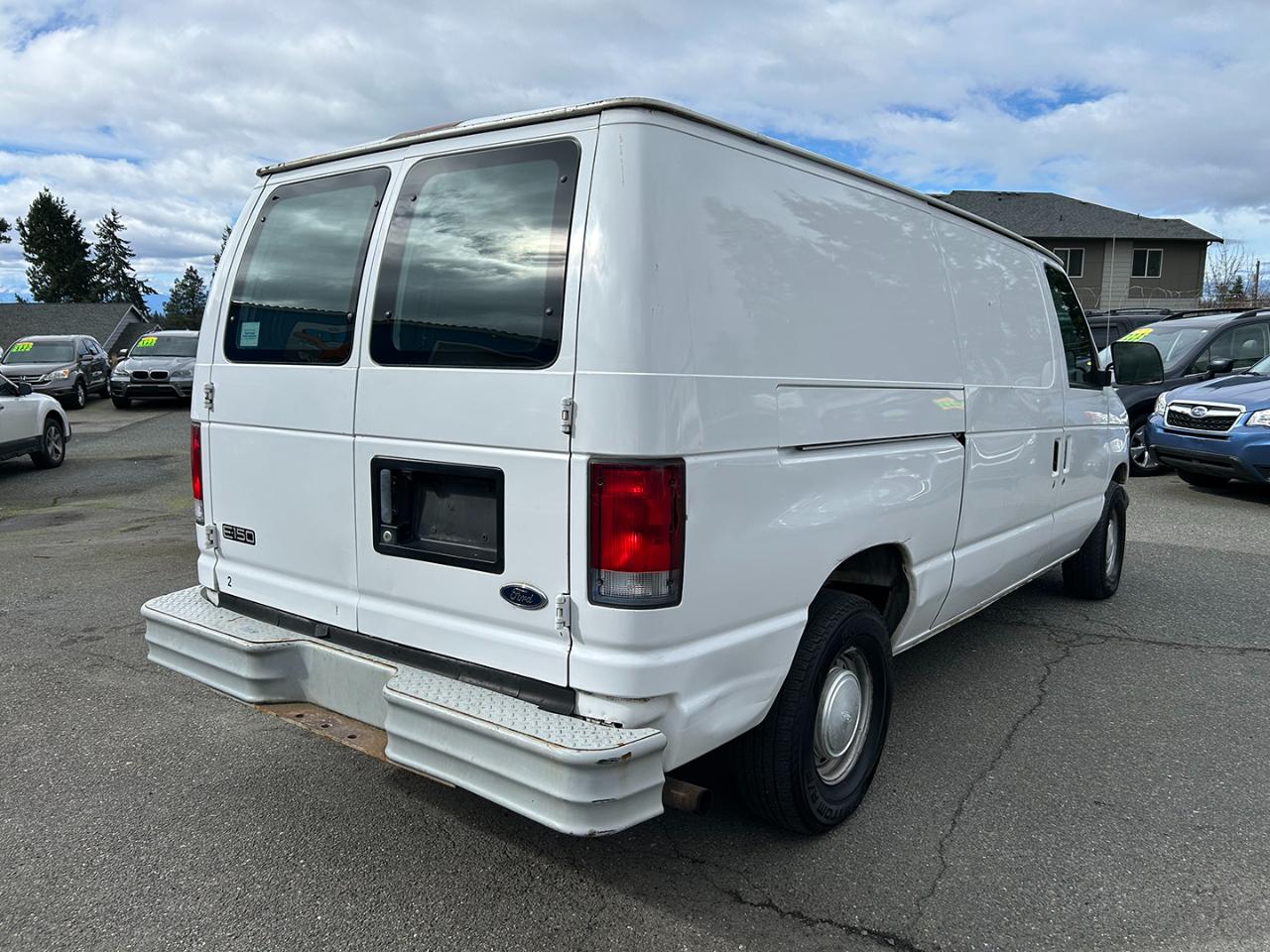 Ford Econoline Cargo Van E-150 1999