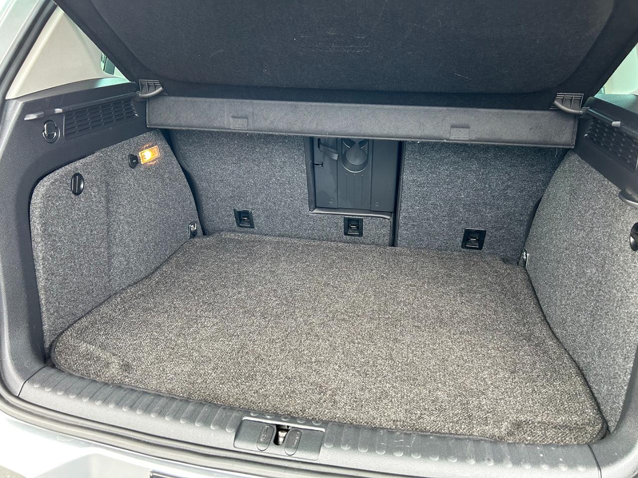 Volkswagen Tiguan 4WD 4dr S 4Motion 2011