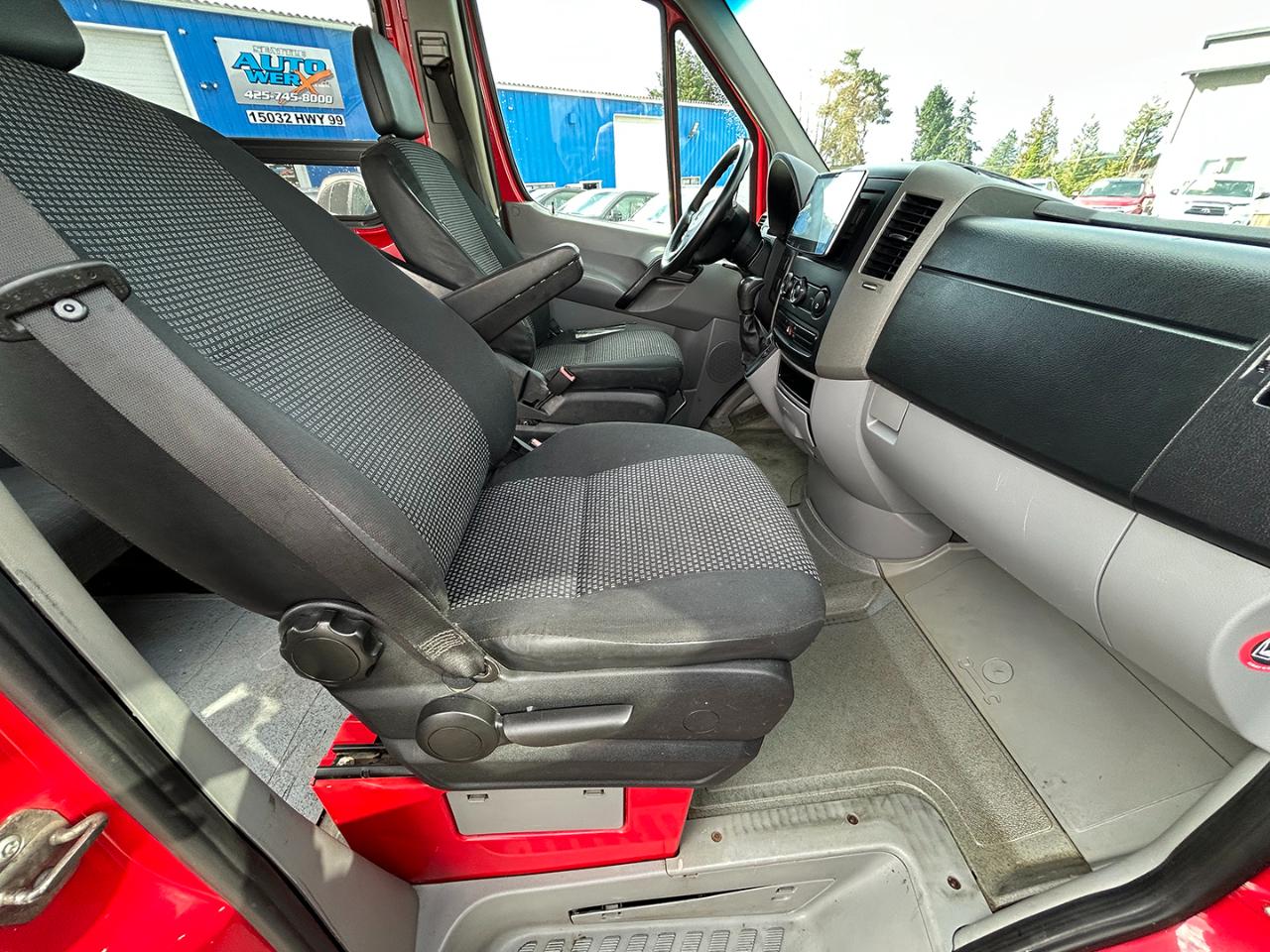 Dodge Sprinter 2500 144" 2008