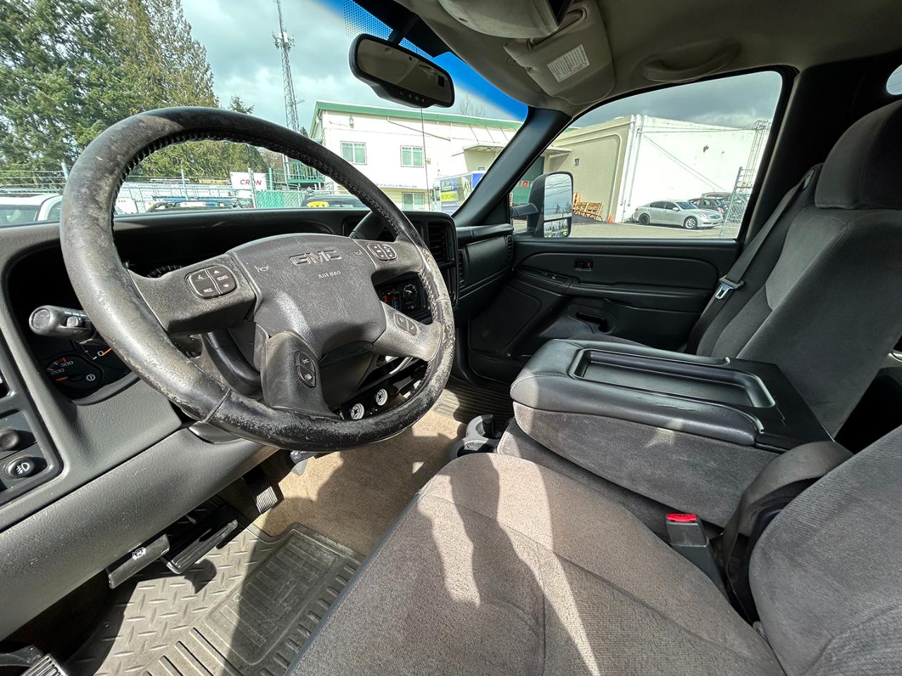 GMC Sierra 2500HD Classic 4WD Crew Cab 153" SLE1 2007