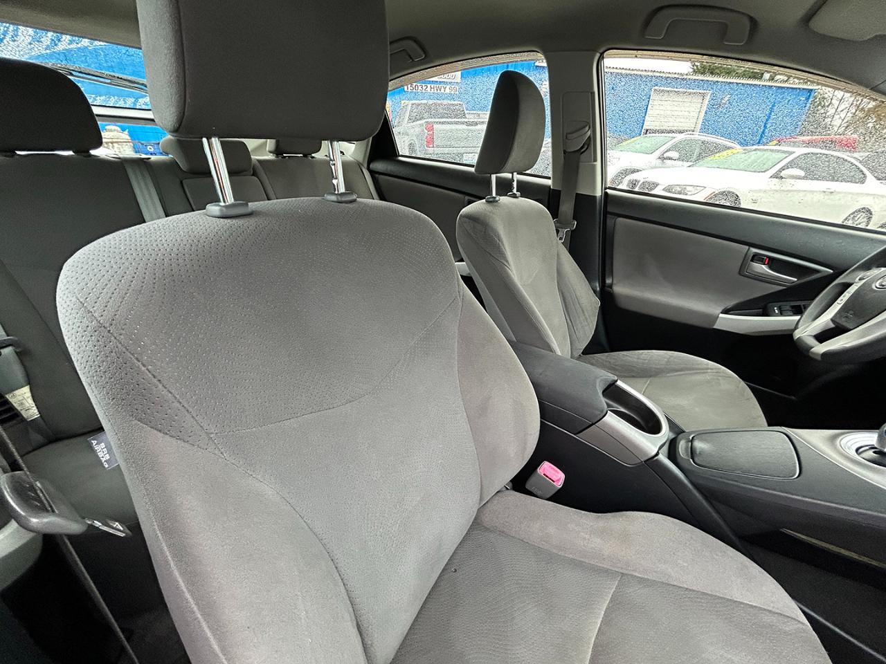 Toyota Prius 5dr HB Three (Natl) 2012