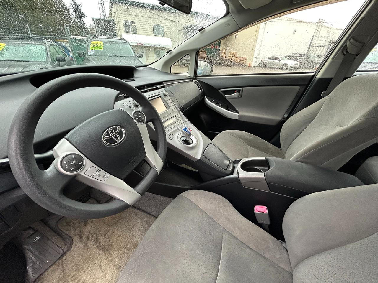 Toyota Prius 5dr HB Three (Natl) 2012