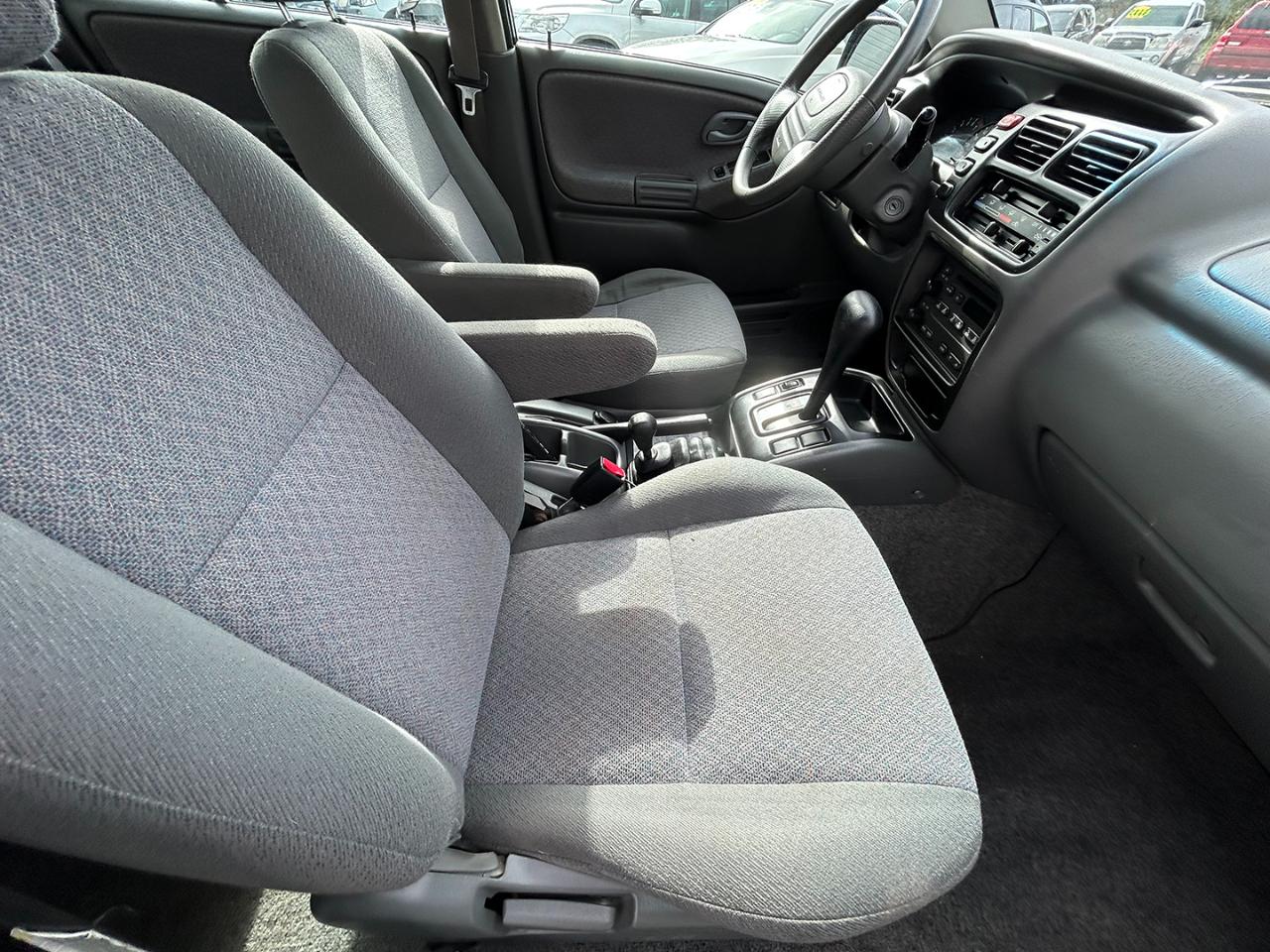 Chevrolet Tracker 4dr Hardtop 4WD Base 2002