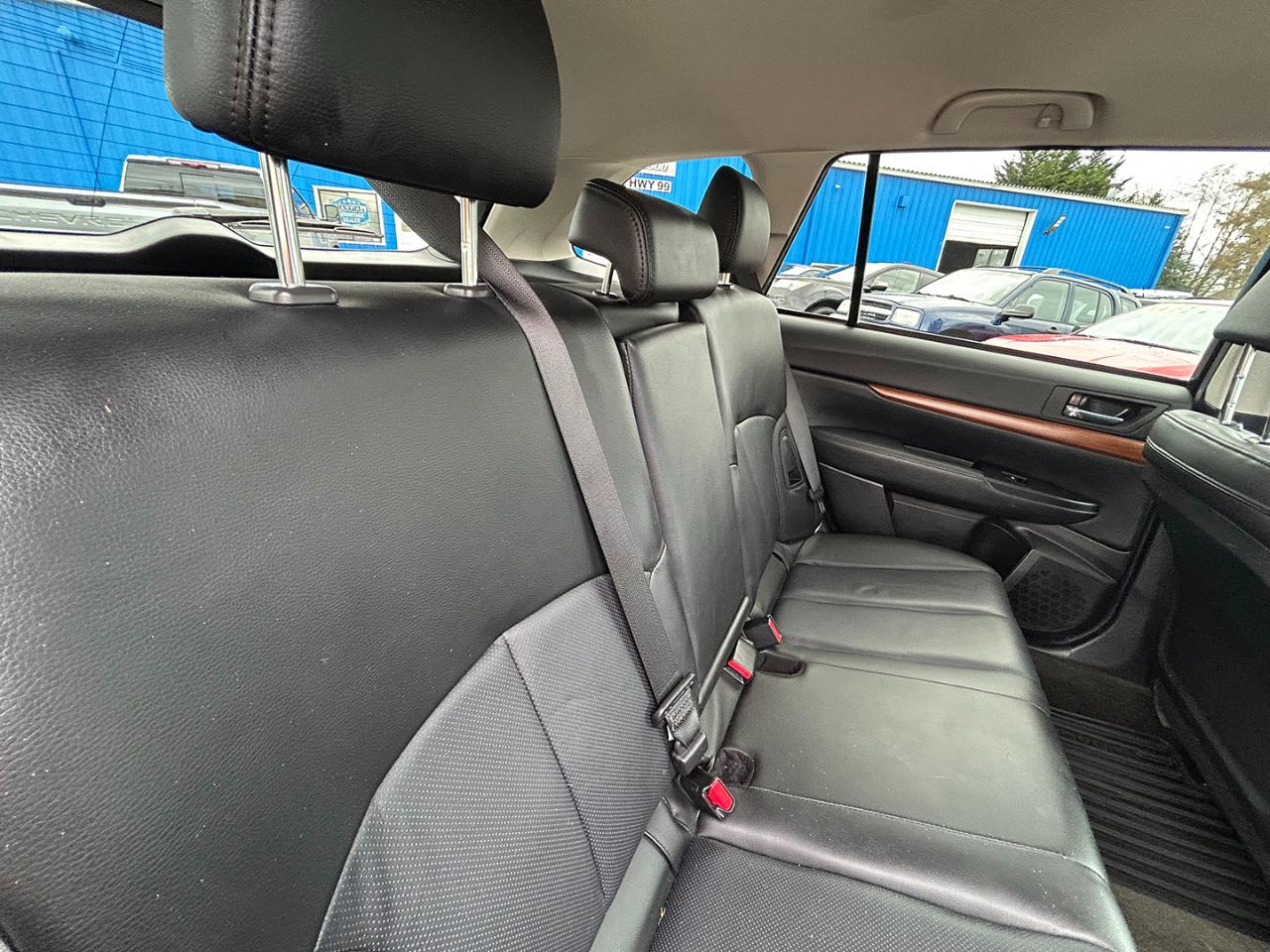 Subaru Outback 4dr Wgn H6 Auto 3.6R Limited 2013