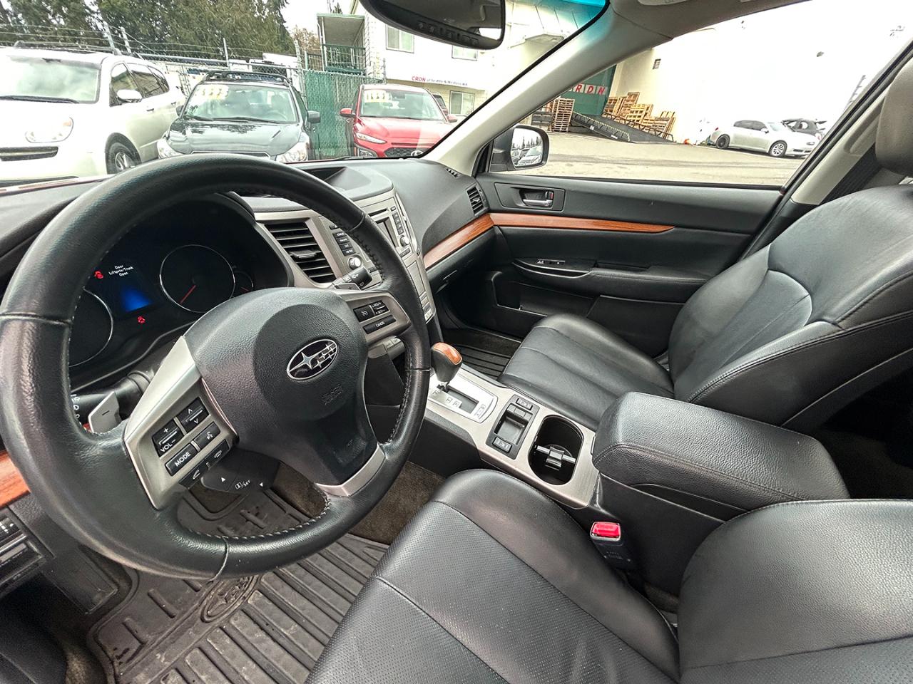 Subaru Outback 4dr Wgn H6 Auto 3.6R Limited 2013