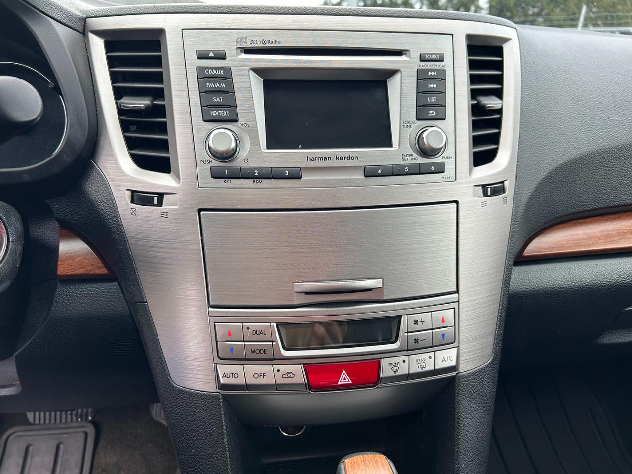 Subaru Outback 4dr Wgn H6 Auto 3.6R Limited 2013