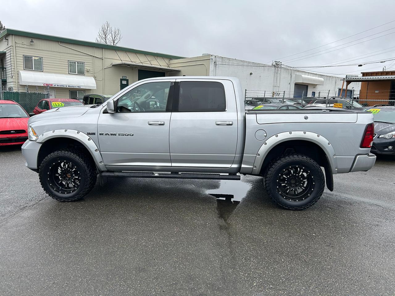 RAM 1500 4WD Crew Cab 140.5" Sport 2012