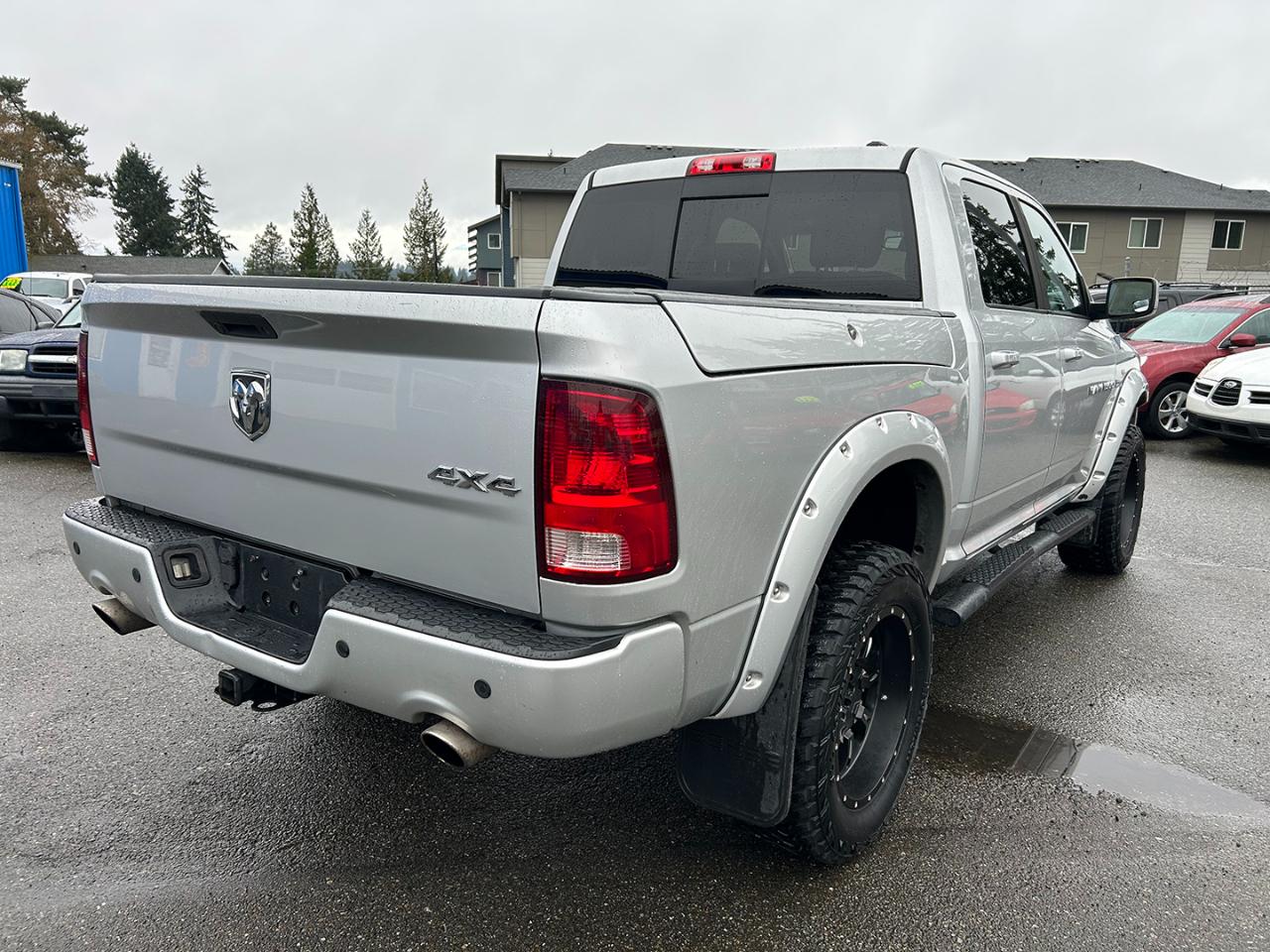 RAM 1500 4WD Crew Cab 140.5" Sport 2012