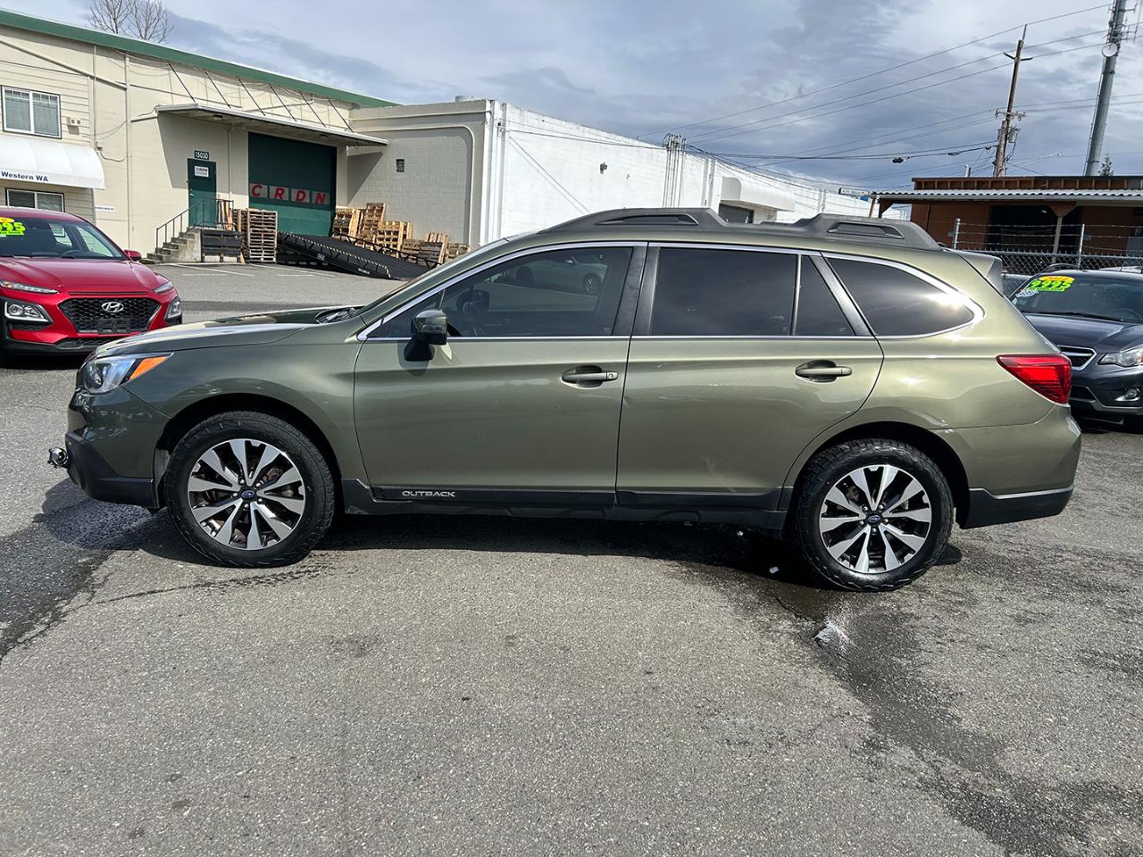 Subaru Outback 4dr Wgn 3.6R Limited 2015