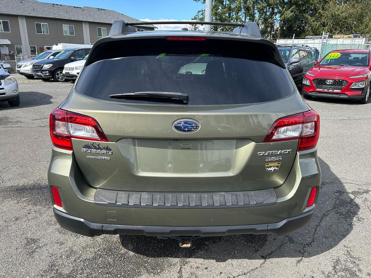 Subaru Outback 4dr Wgn 3.6R Limited 2015