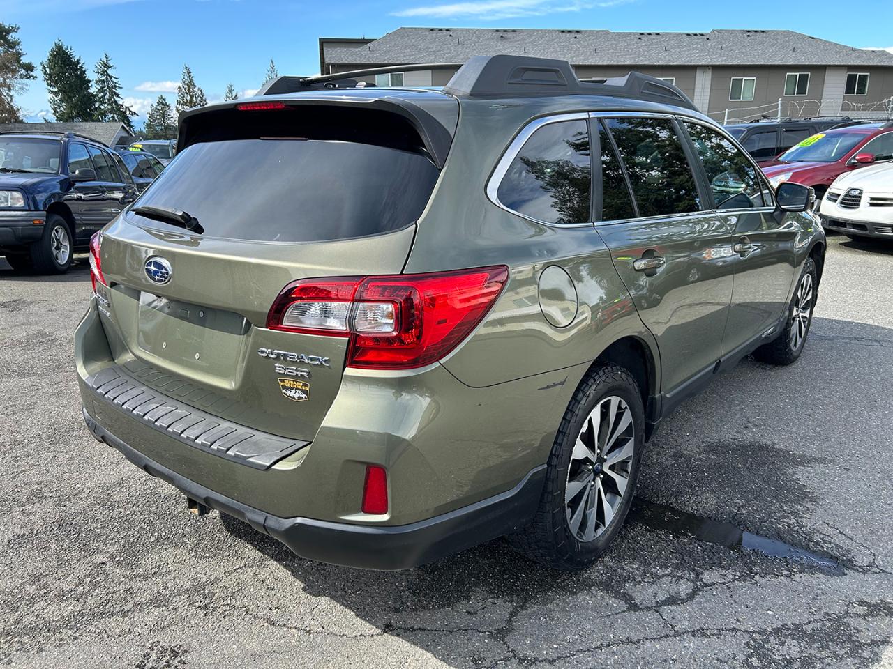 Subaru Outback 4dr Wgn 3.6R Limited 2015