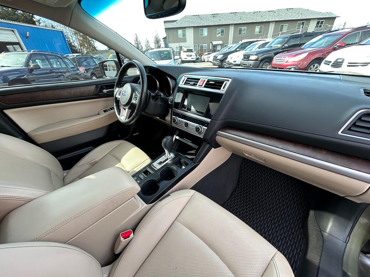 Subaru Outback 4dr Wgn 3.6R Limited 2015