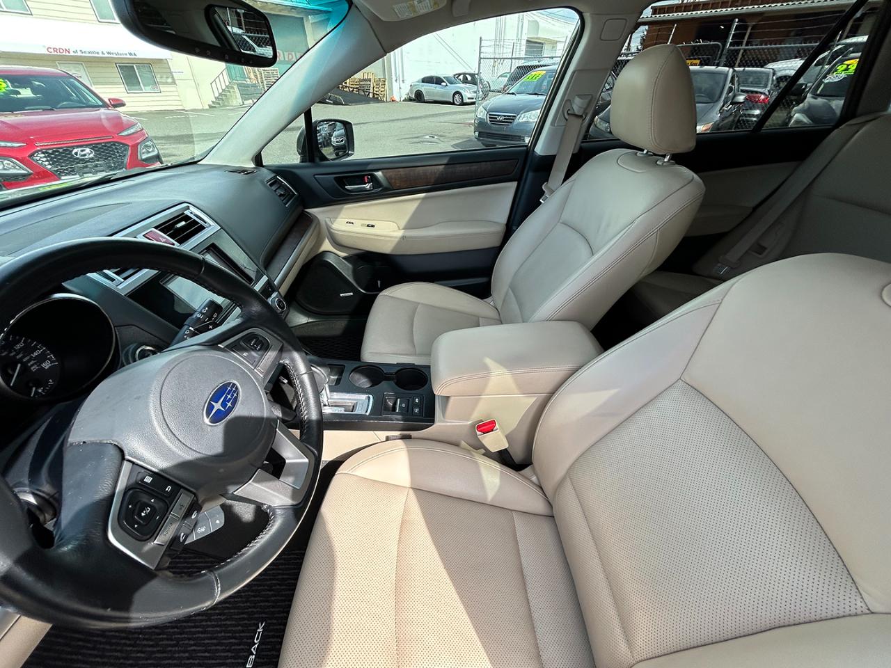 Subaru Outback 4dr Wgn 3.6R Limited 2015