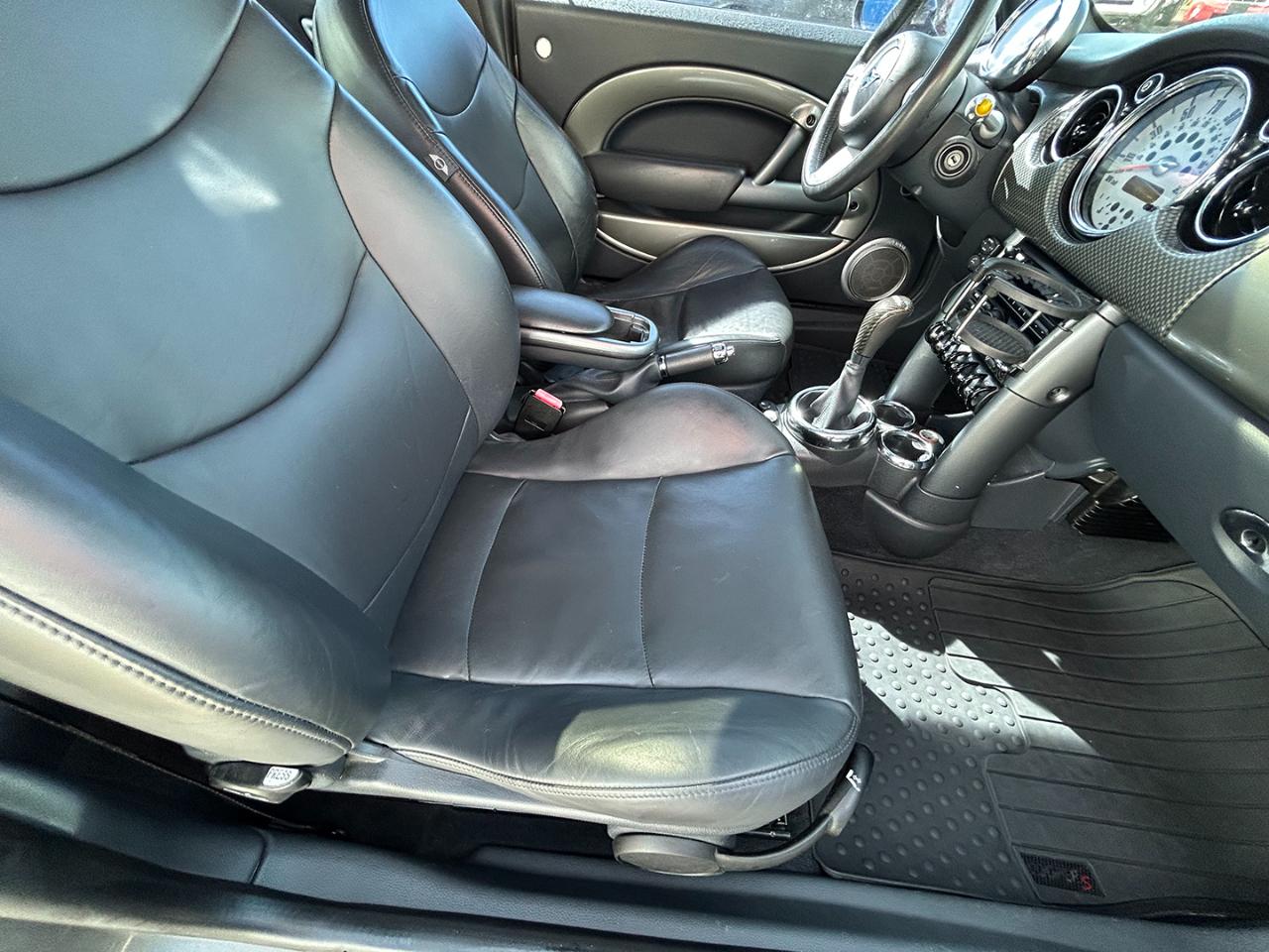 MINI Cooper Hardtop 2dr Cpe S 2006