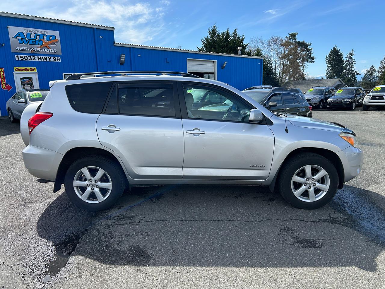 Toyota RAV4 4dr Limited 4-cyl 4WD (Natl) 2006
