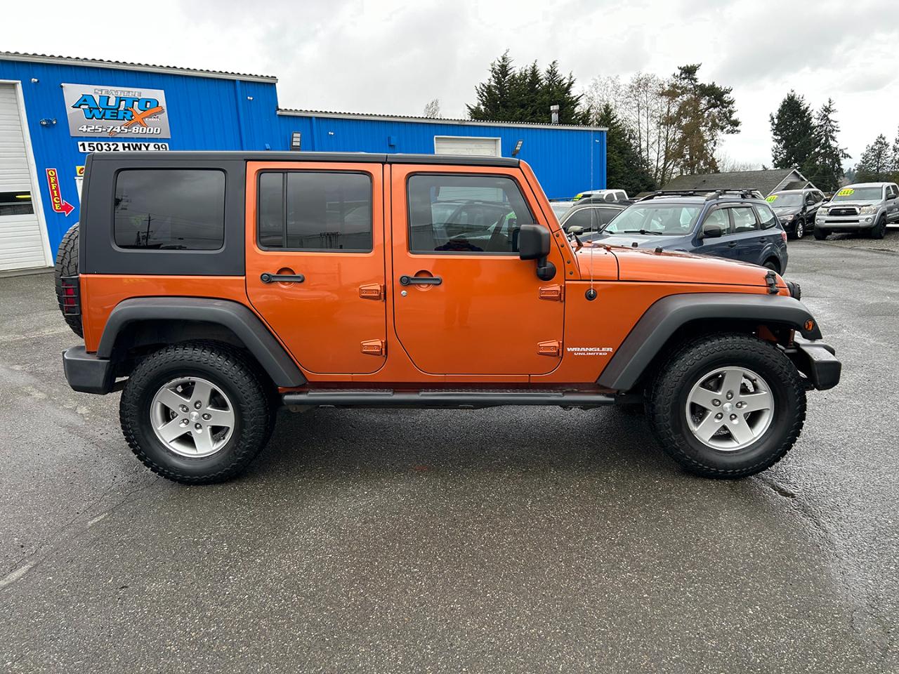 Jeep Wrangler Unlimited 4WD 4dr Rubicon 2010