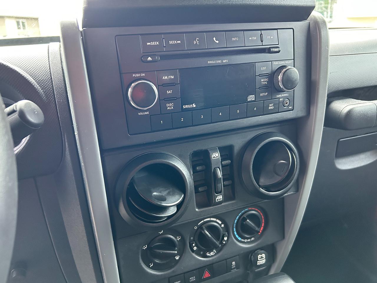 Jeep Wrangler Unlimited 4WD 4dr Rubicon 2010