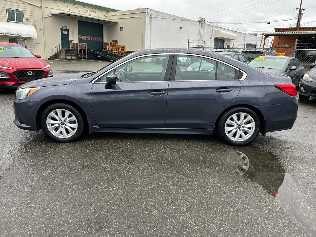 Subaru Legacy 4dr Sdn 2.5i Premium PZEV 2015