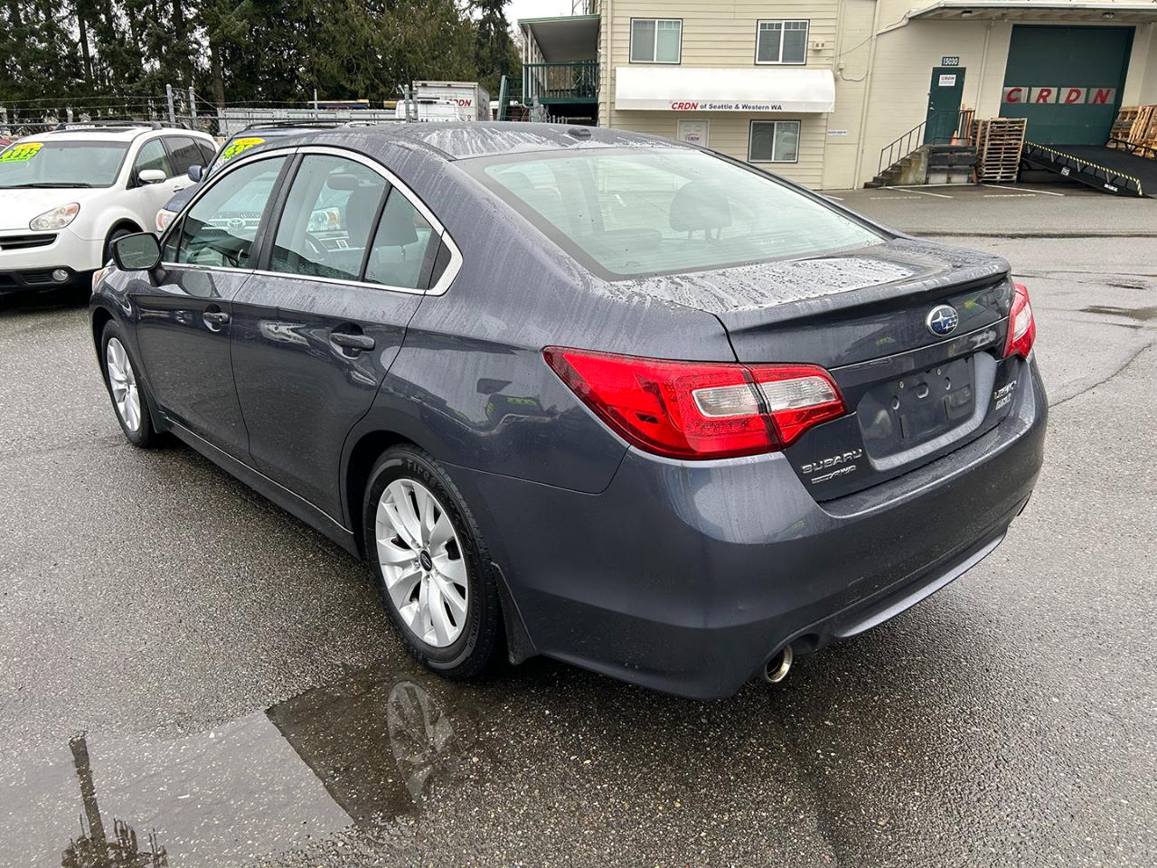 Subaru Legacy 4dr Sdn 2.5i Premium PZEV 2015