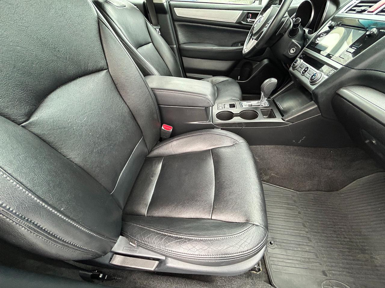 Subaru Legacy 4dr Sdn 2.5i Premium PZEV 2015