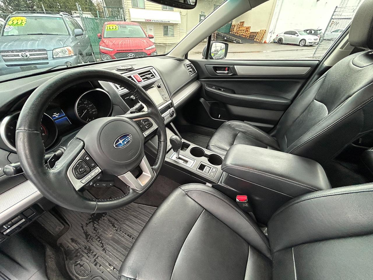 Subaru Legacy 4dr Sdn 2.5i Premium PZEV 2015