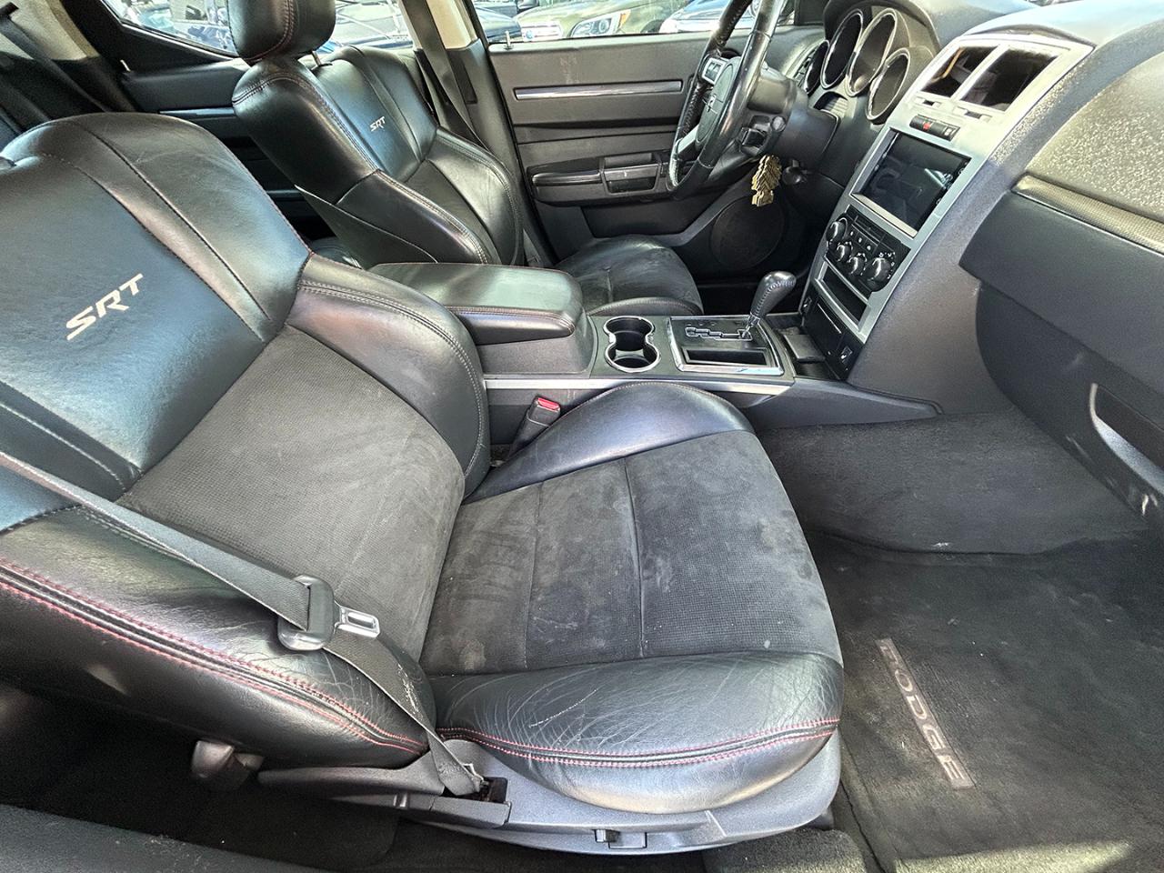 Dodge Charger 4dr Sdn SRT8 RWD 2008