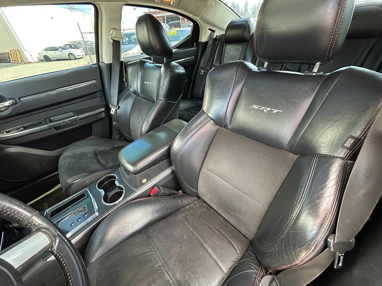 Dodge Charger 4dr Sdn SRT8 RWD 2008