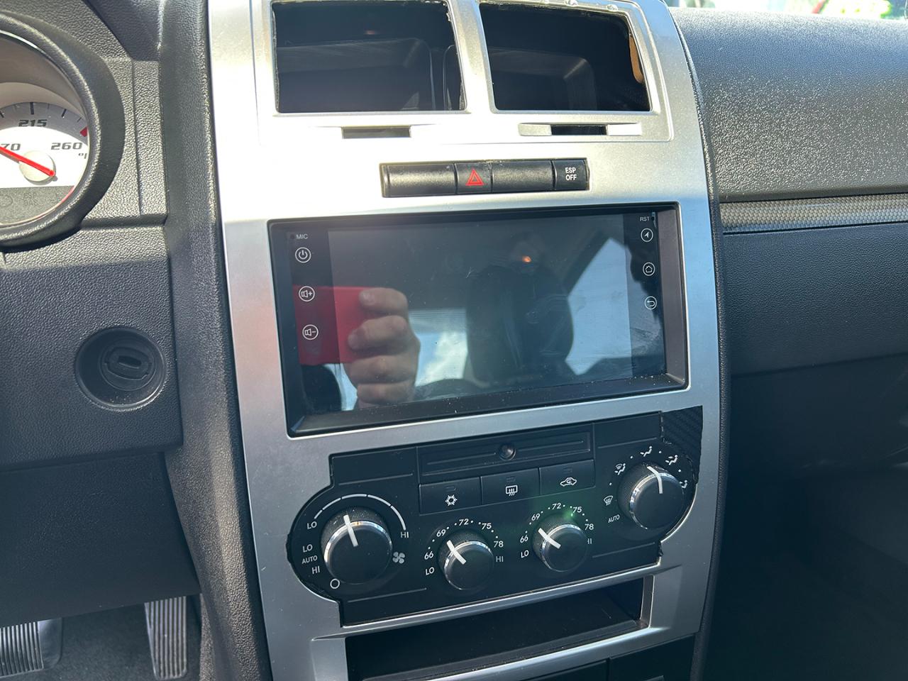 Dodge Charger 4dr Sdn SRT8 RWD 2008