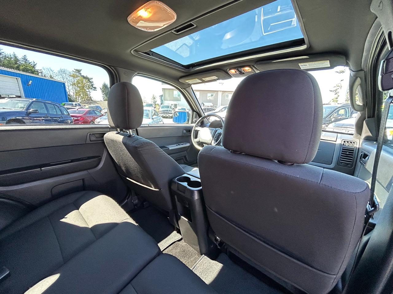 Ford Escape 4WD 4dr XLT 2012